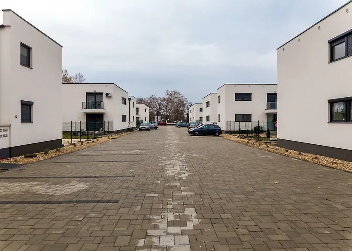 Defne * Debrecen